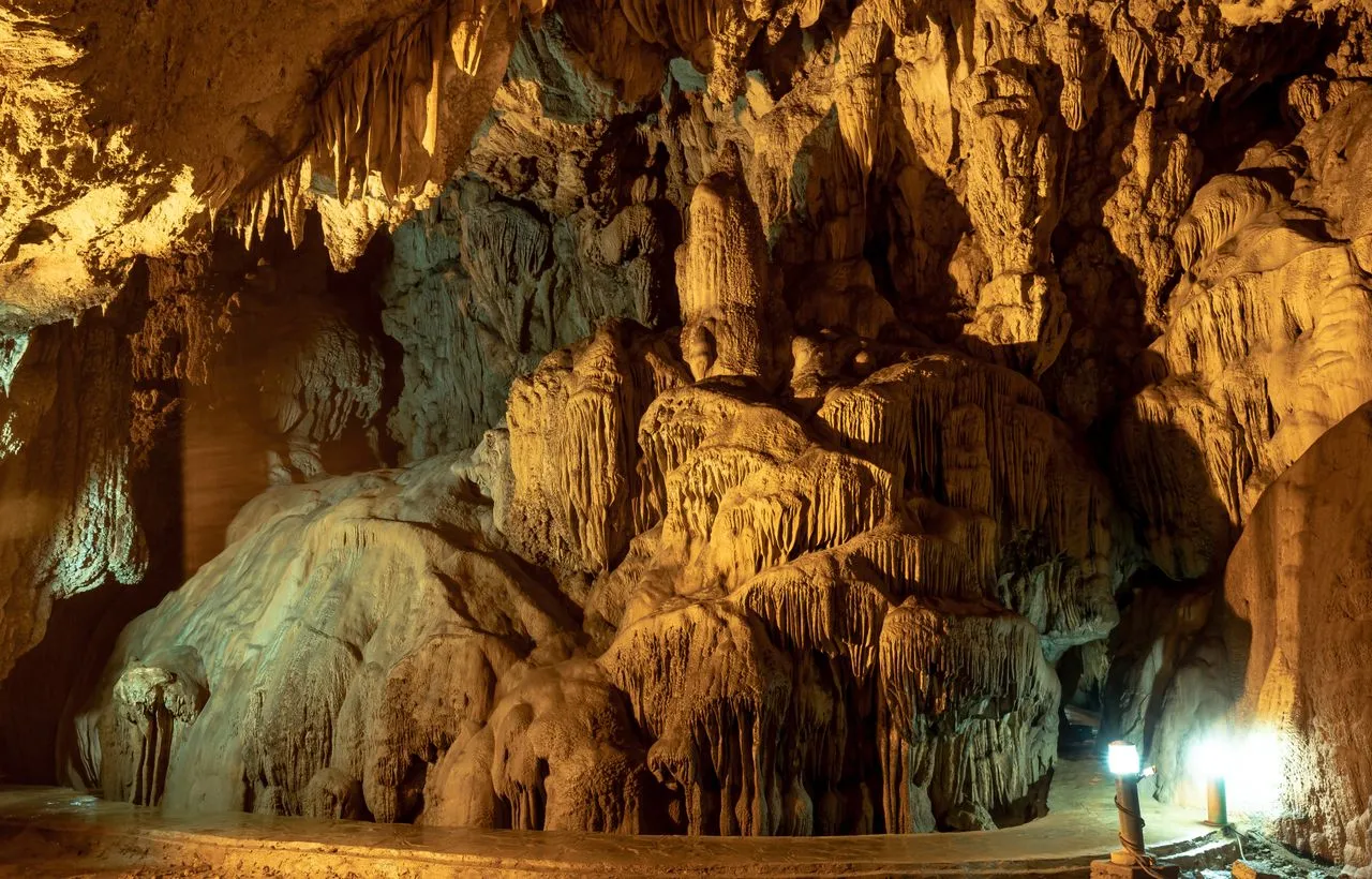 Meghalaya caves adventure